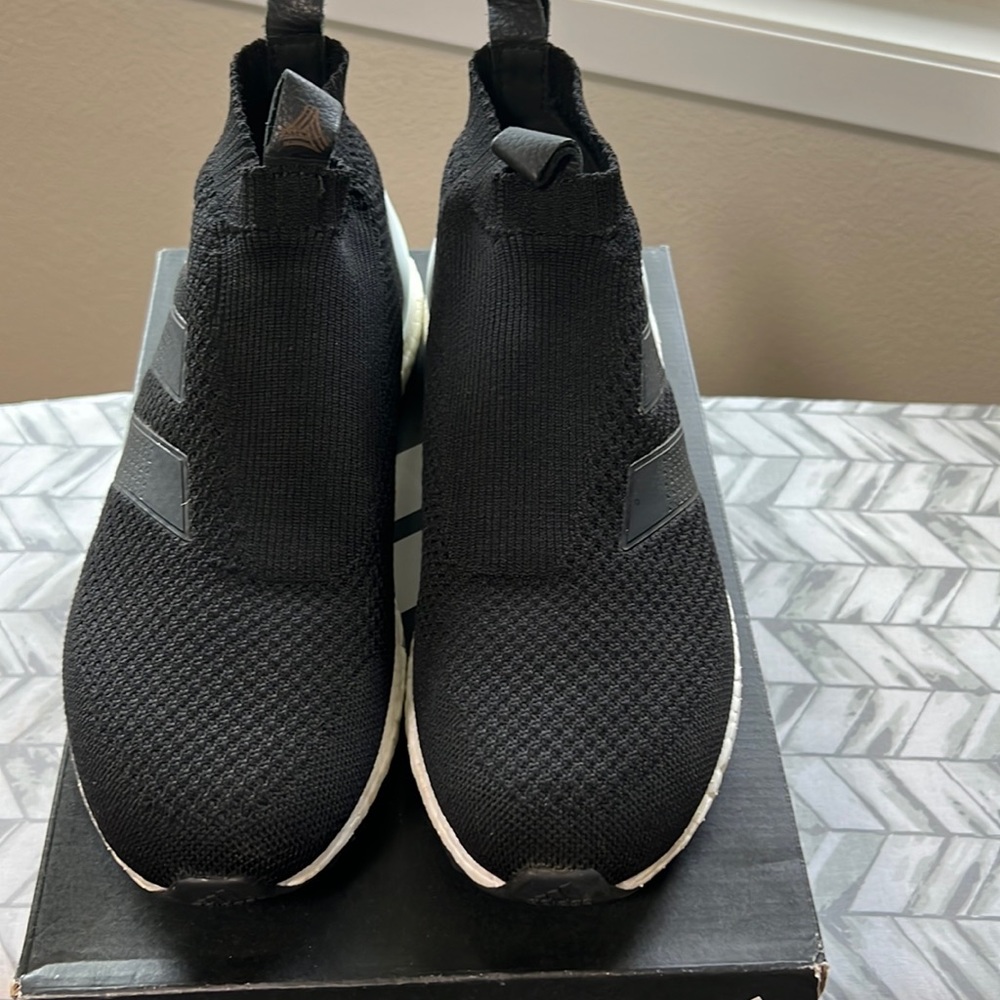 Adidas Ultraboost A16 David Beckham. Men’s size 10